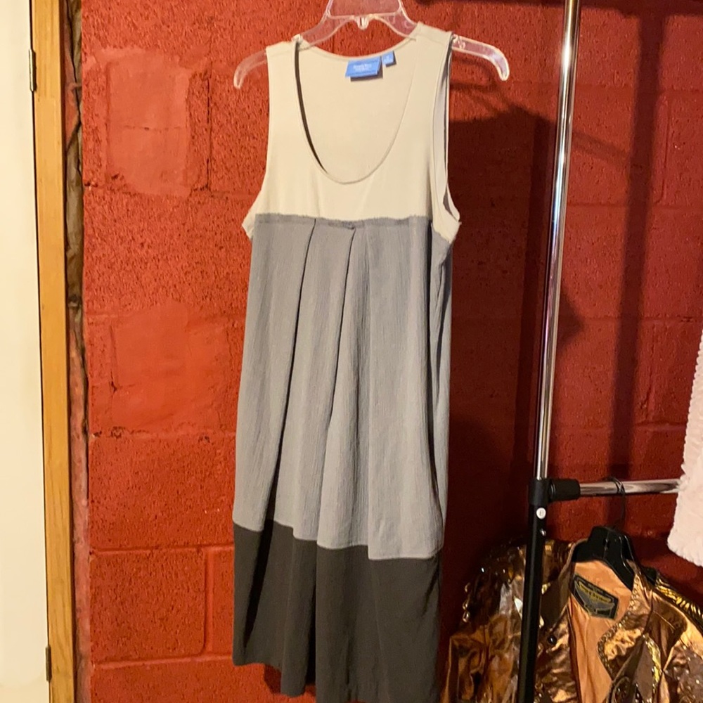 Vera wang Dress